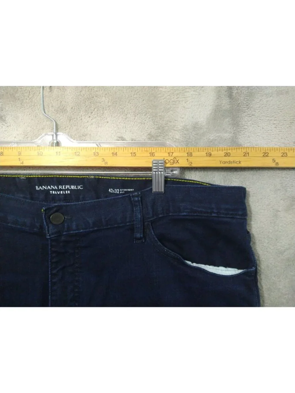 Banana Republic Jeans Mens 42x32 Blue Denim Traveler Straight Fit Stretch Dark